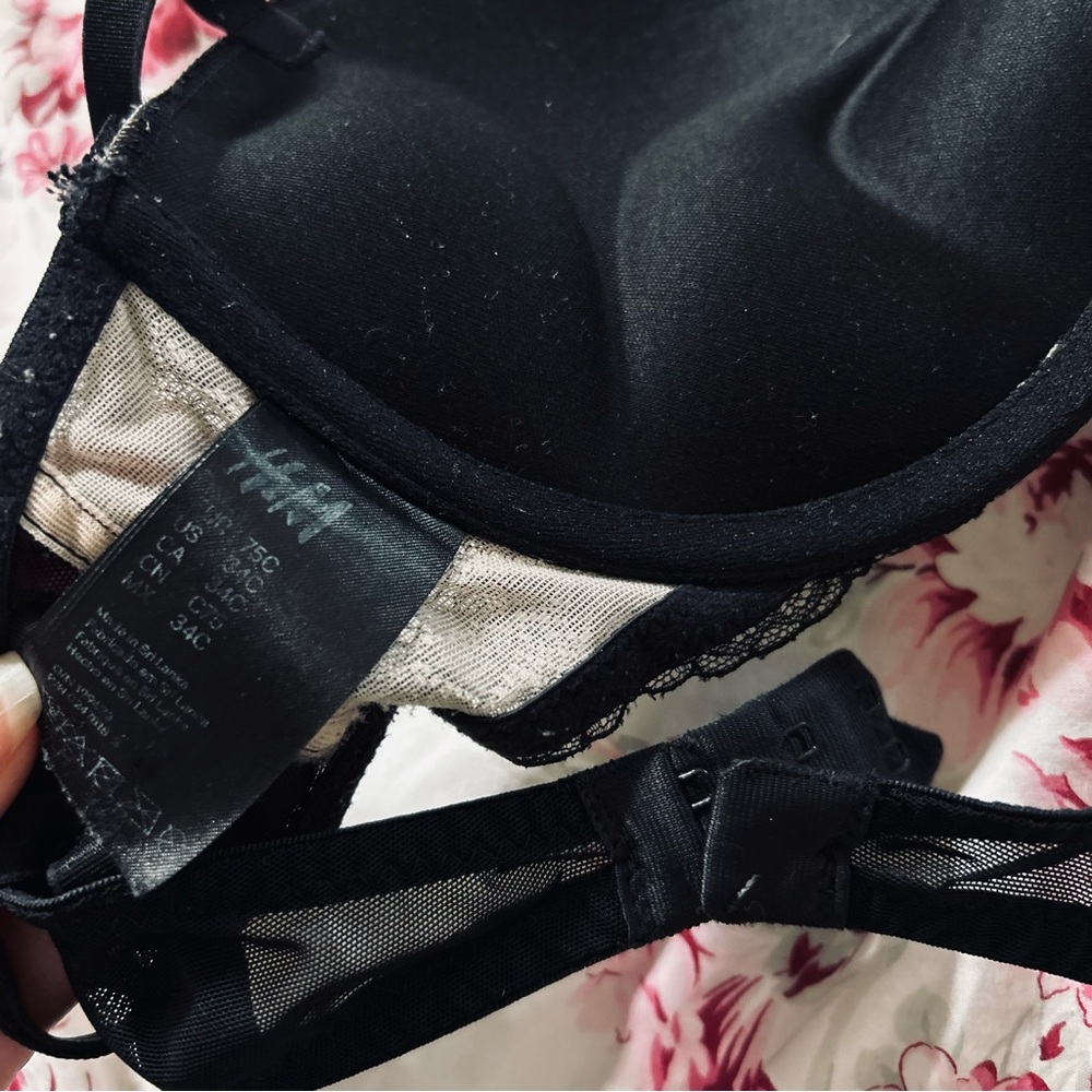 H&M Bra Set - Picture 13 of 13